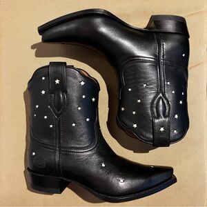 Ranch Road Boots Presidio Short Black Star Boots 5.5